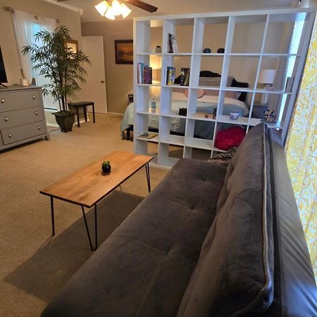 Charming Central Amarillo Retreat With A Jacuzzi Ngoại thất bức ảnh